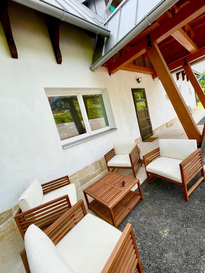 Legat Kuca Za Odmor Hotell Pale Exteriör bild