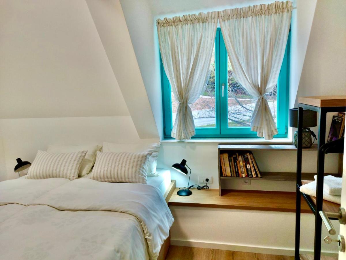 Legat Kuca Za Odmor Hotell Pale Exteriör bild
